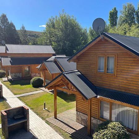 Complejo Hotelero Illihue - Cabanas & Hosteria Junin de los Andes Exterior photo