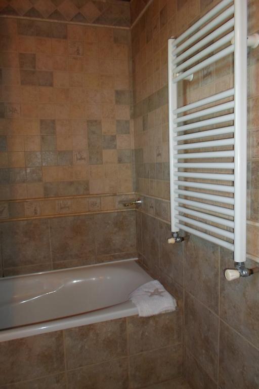 Complejo Hotelero Illihue - Cabanas & Hosteria Junin de los Andes Room photo