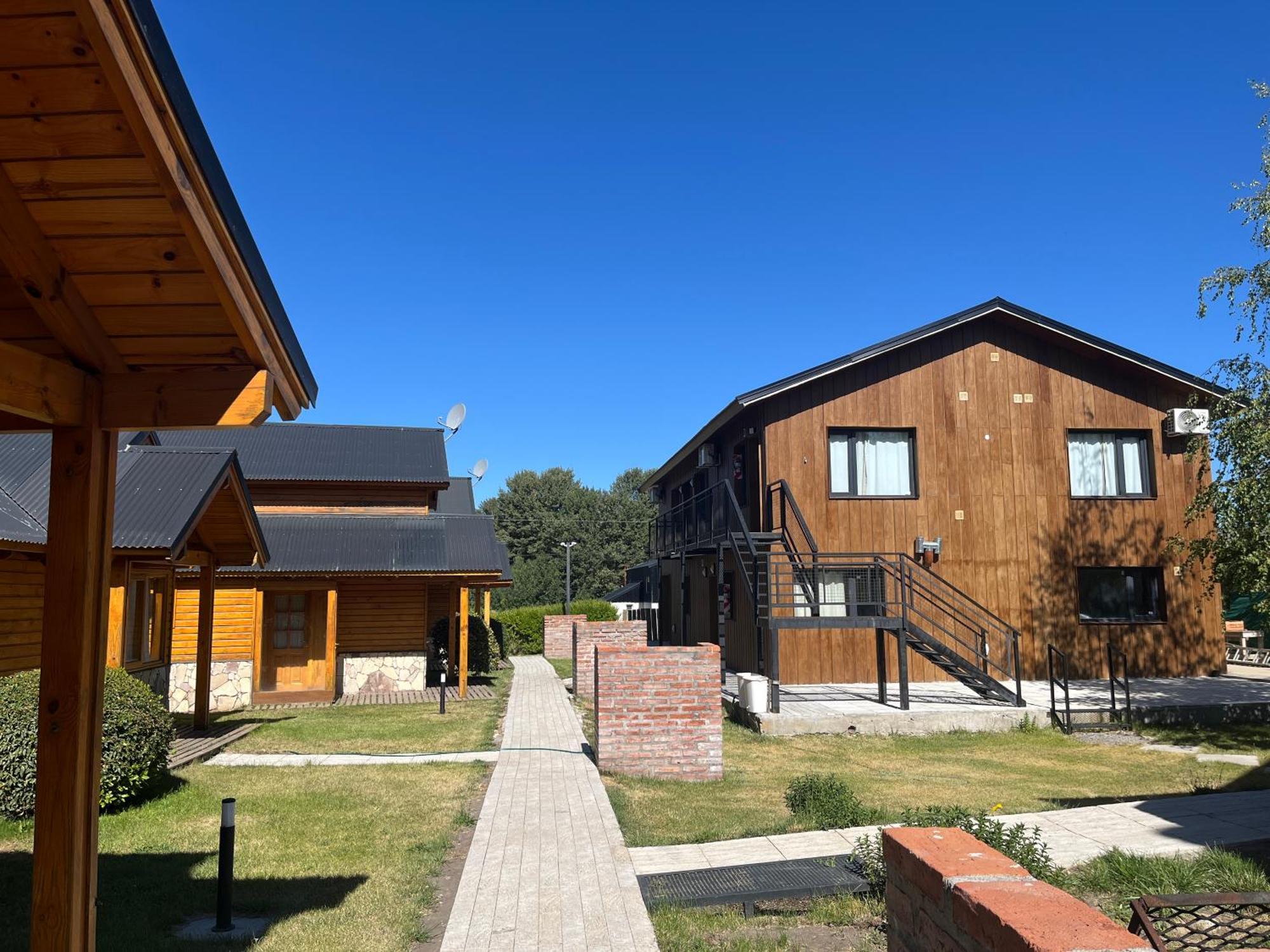 Complejo Hotelero Illihue - Cabanas & Hosteria Junin de los Andes Exterior photo